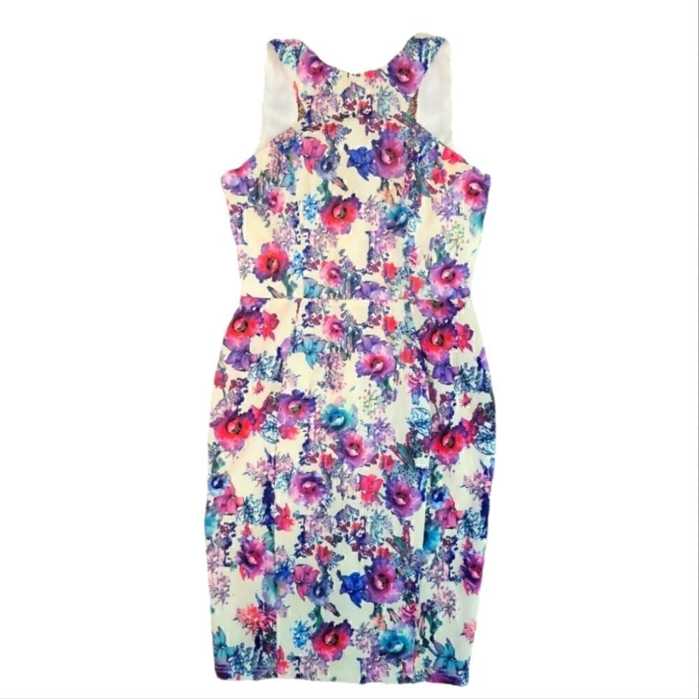 NWT ASOS PAPER DOLLS SLEEVELESS CREAMY YELLOW FLORAL DRESS W/ OPEN BACK SZ.4